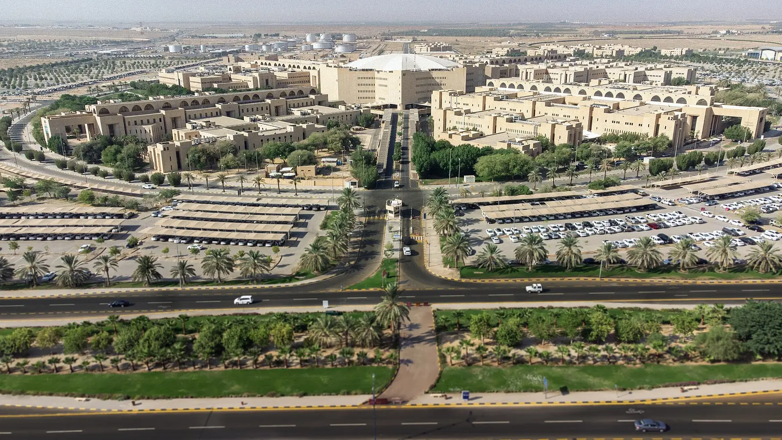 منظر جوي لحرم جامعة القصيم في بريدة، حيث مقر مؤسسة بوابة الخدمات السعودية